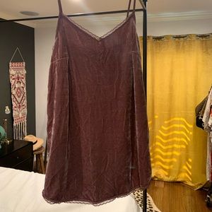 Purple, crushed velvet lingerie- look tank